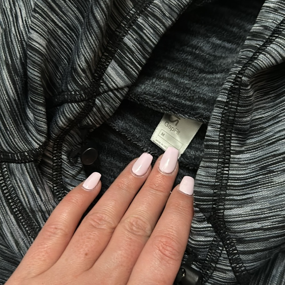 Gap Orbital Reflective Fleece Pullover - image 4